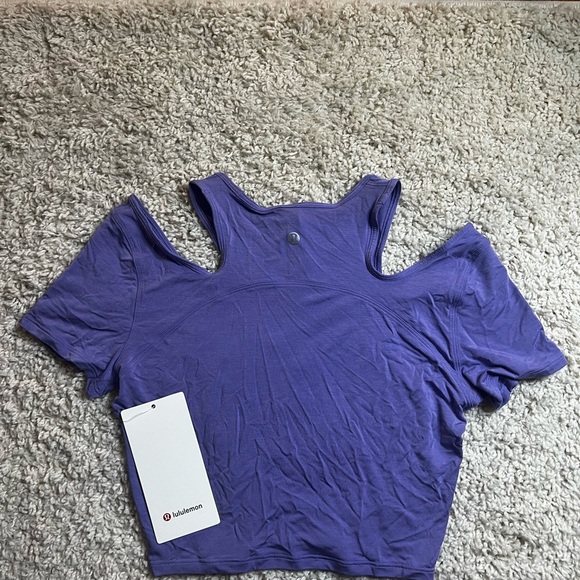 LULULEMON SHOULDER CUT OUT YOGA 
T SHIRT SIZE 4 NWT - Picture 7 of 9